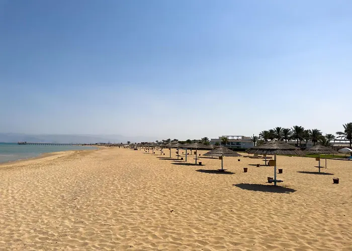 Villa Luxury 4bdr With Private Garden L Einbay Sokhna *